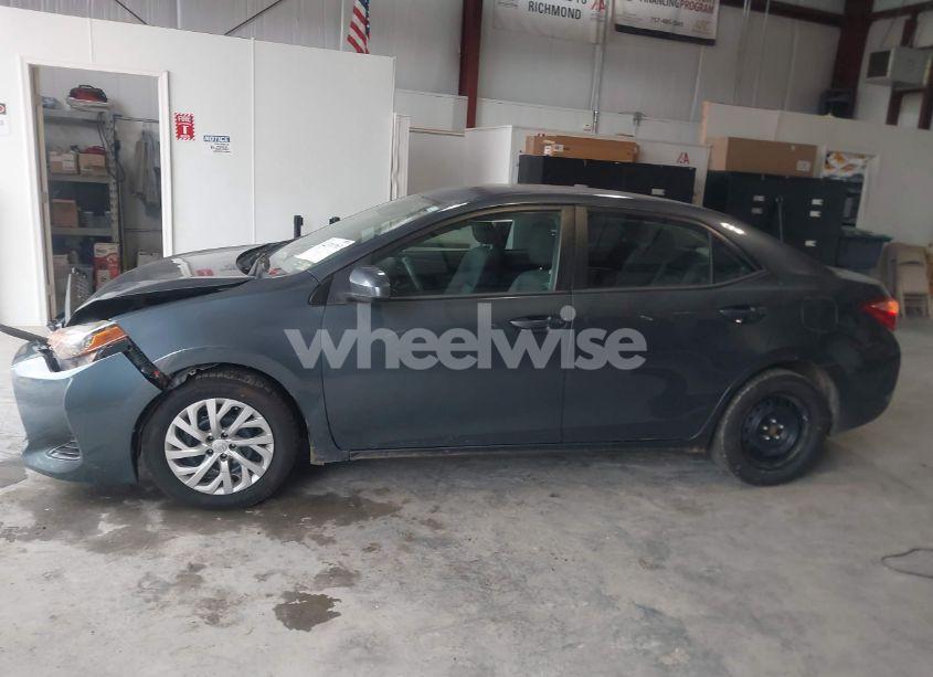 Photo 14 of 2017 Toyota Corolla LE (VIN 2T1BURHE6HC900386)