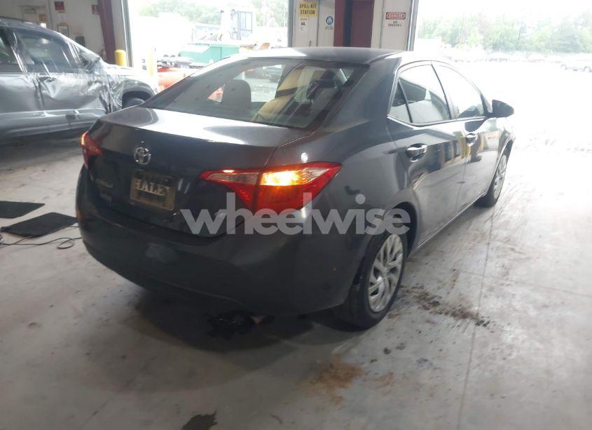 Photo 4 of 2017 Toyota Corolla LE (VIN 2T1BURHE6HC900386)