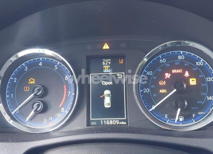 Photo 7 of 2017 Toyota Corolla SE (VIN 2T1BURHE6HC901392)