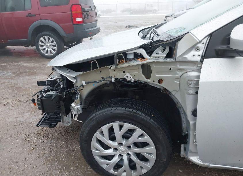 Photo 18 of 2017 Toyota Corolla LE (VIN 2T1BURHE6HC911596)