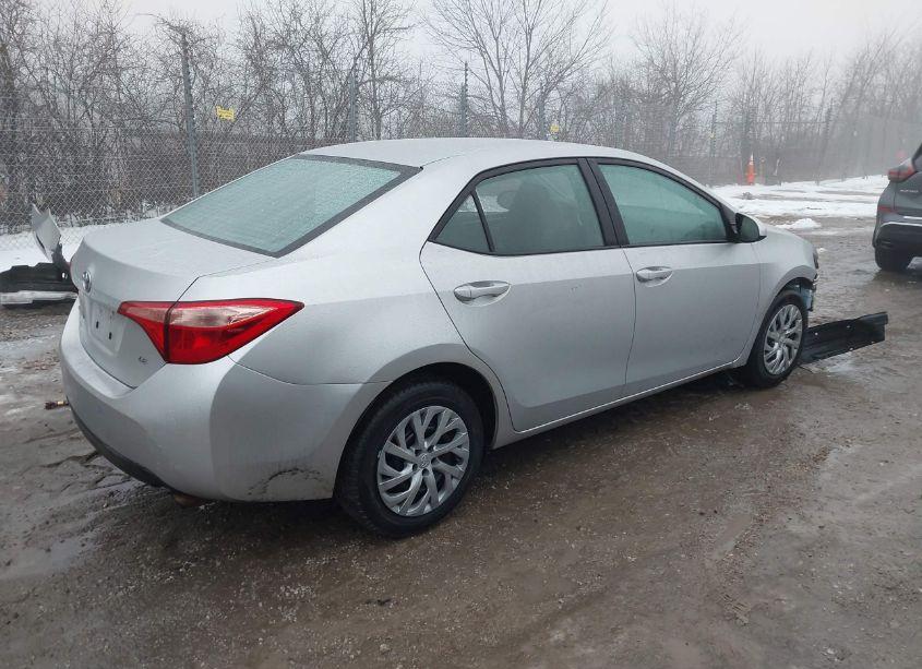 Photo 4 of 2017 Toyota Corolla LE (VIN 2T1BURHE6HC911596)