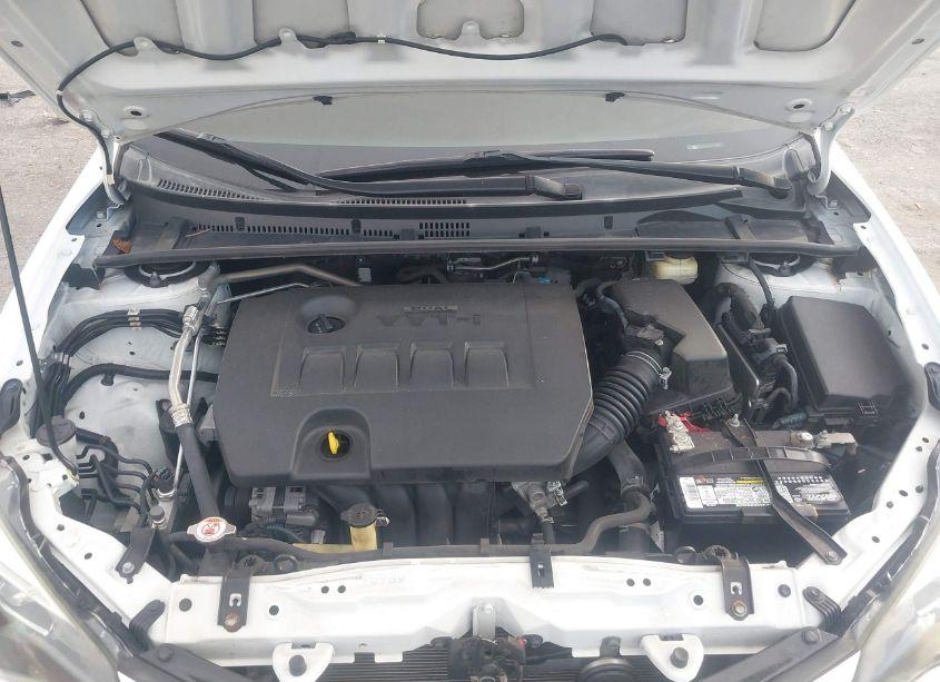 Photo 10 of 2017 Toyota Corolla SE (VIN 2T1BURHE6HC915342)