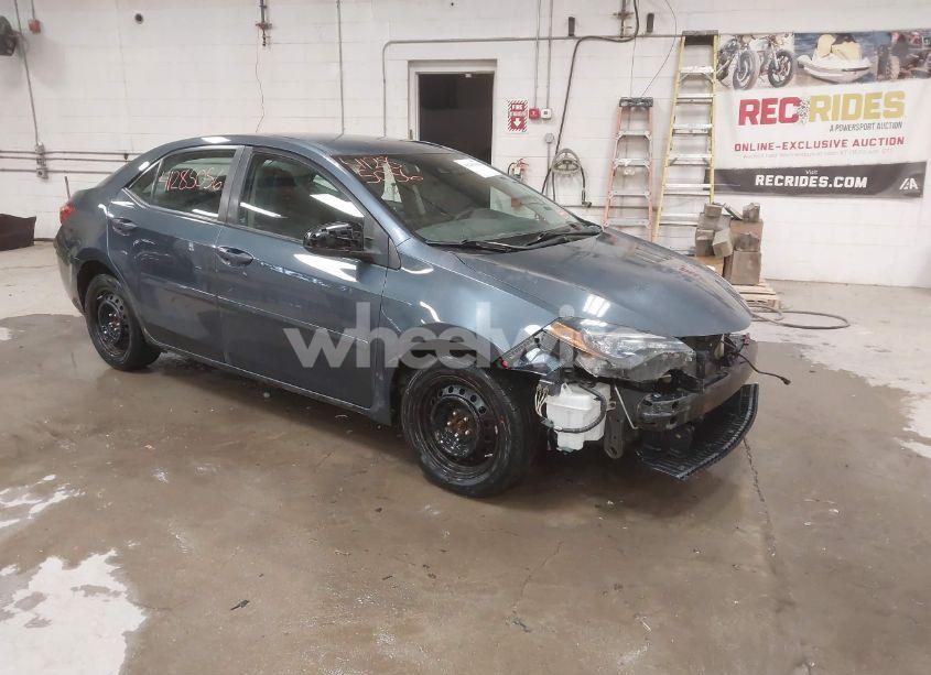 2017 Toyota Corolla LE (VIN 2T1BURHE6HC915681) main photo