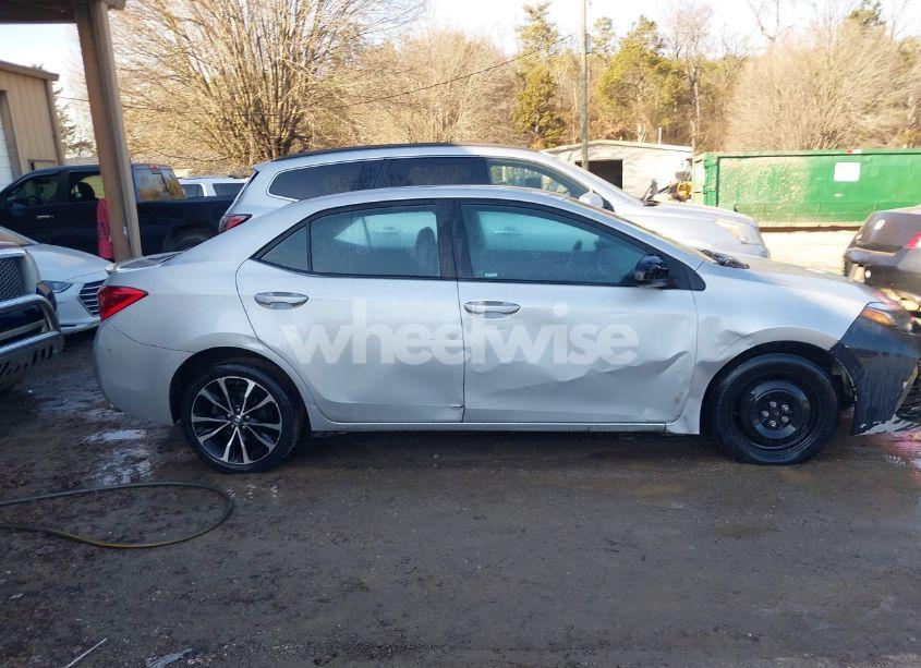 Photo 13 of 2017 Toyota Corolla SE (VIN 2T1BURHE6HC915938)