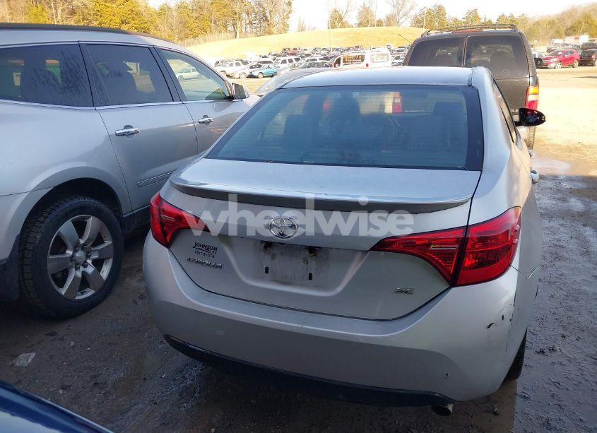 Photo 16 of 2017 Toyota Corolla SE (VIN 2T1BURHE6HC915938)