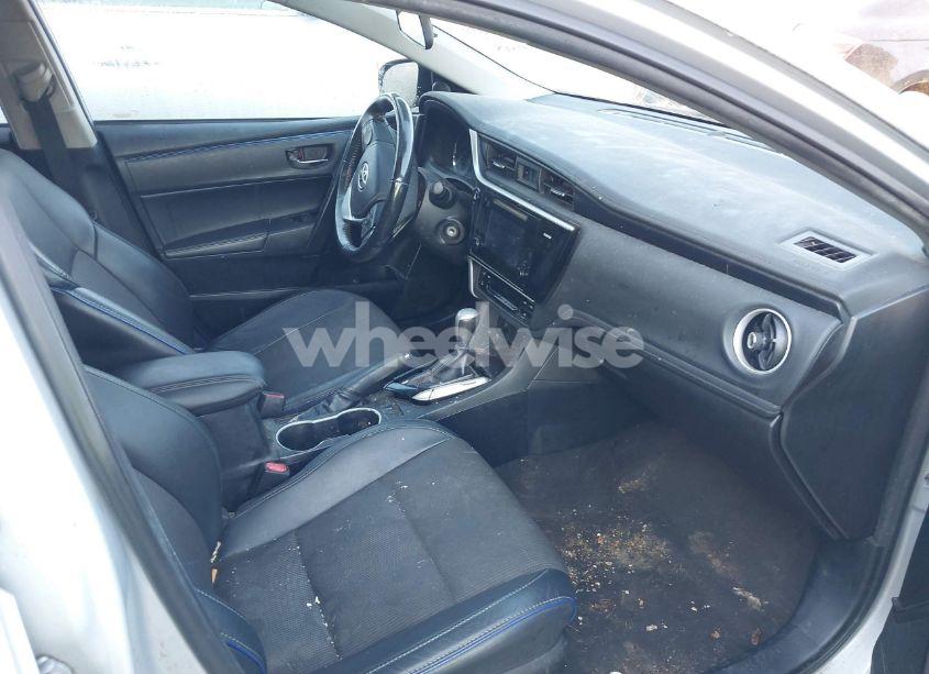 Photo 5 of 2017 Toyota Corolla SE (VIN 2T1BURHE6HC915938)