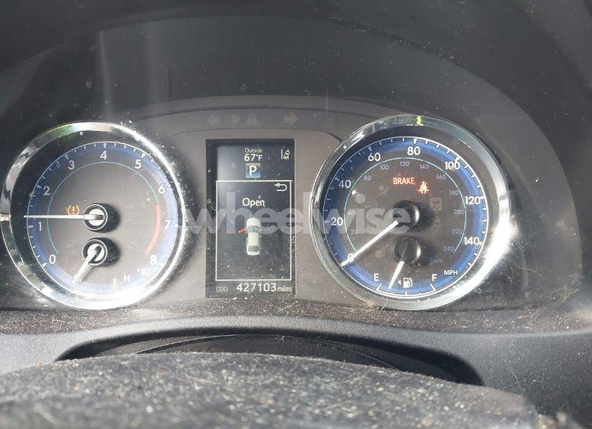 Photo 7 of 2017 Toyota Corolla SE (VIN 2T1BURHE6HC915938)