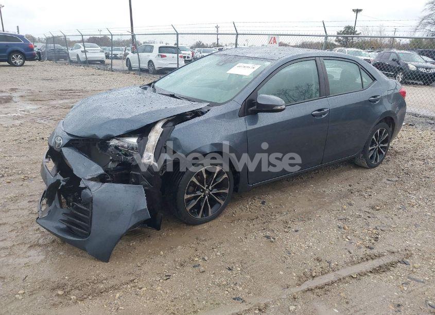 Photo 2 of 2017 Toyota Corolla SE (VIN 2T1BURHE6HC916197)