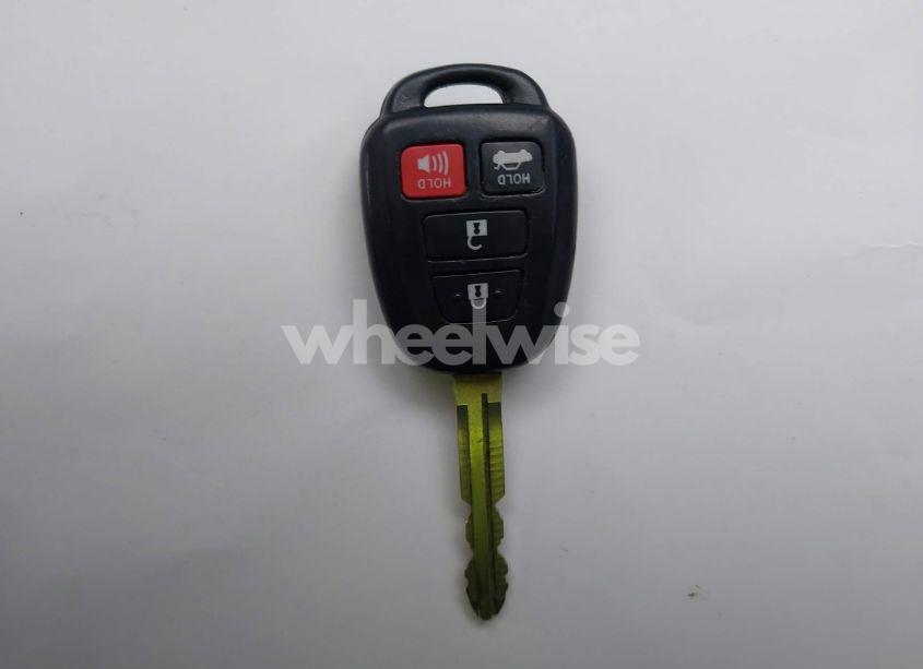 Photo 11 of 2017 Toyota Corolla SE (VIN 2T1BURHE6HC918628)