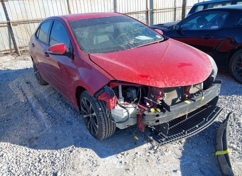 2017 Toyota Corolla SE (VIN 2T1BURHE6HC923800) main photo