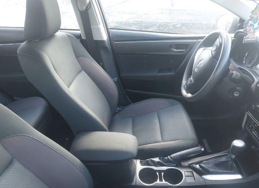 Photo 5 of 2017 Toyota Corolla LE (VIN 2T1BURHE6HC927460)