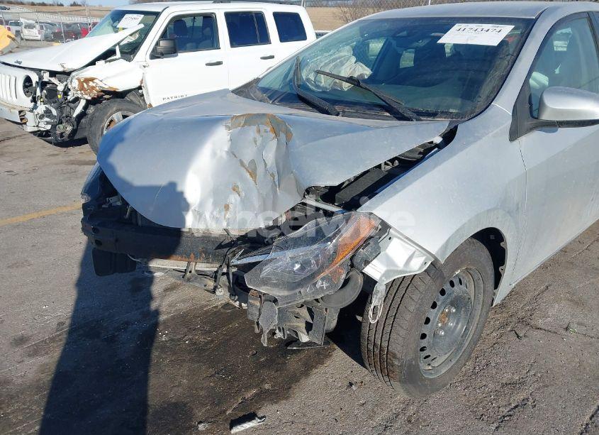 Photo 6 of 2017 Toyota Corolla LE (VIN 2T1BURHE6HC939172)