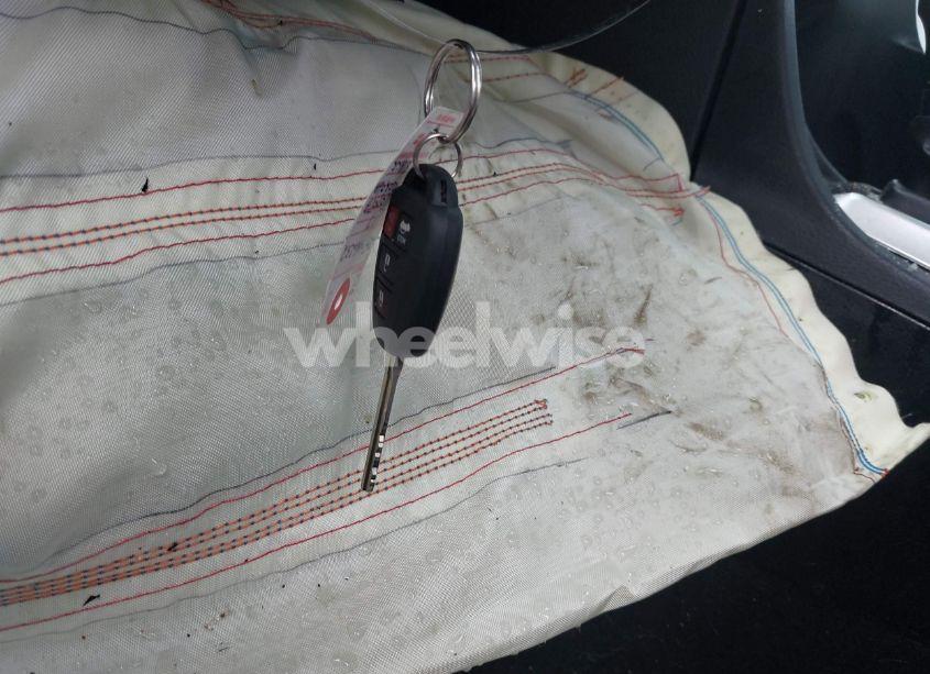 Photo 11 of 2017 Toyota Corolla LE (VIN 2T1BURHE6HC940130)