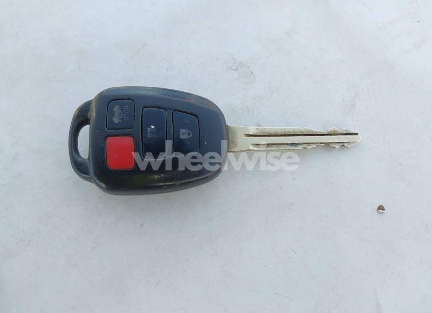 Photo 11 of 2017 Toyota Corolla LE (VIN 2T1BURHE6HC944355)