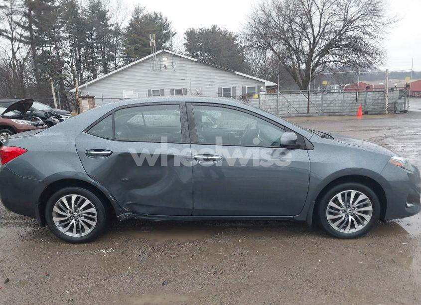 Photo 13 of 2017 Toyota Corolla XLE (VIN 2T1BURHE6HC960216)
