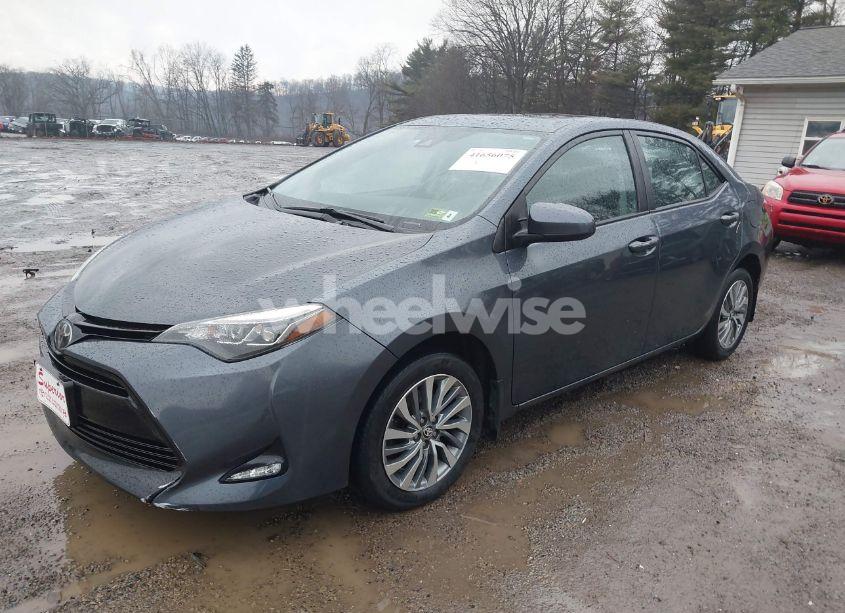 Photo 2 of 2017 Toyota Corolla XLE (VIN 2T1BURHE6HC960216)