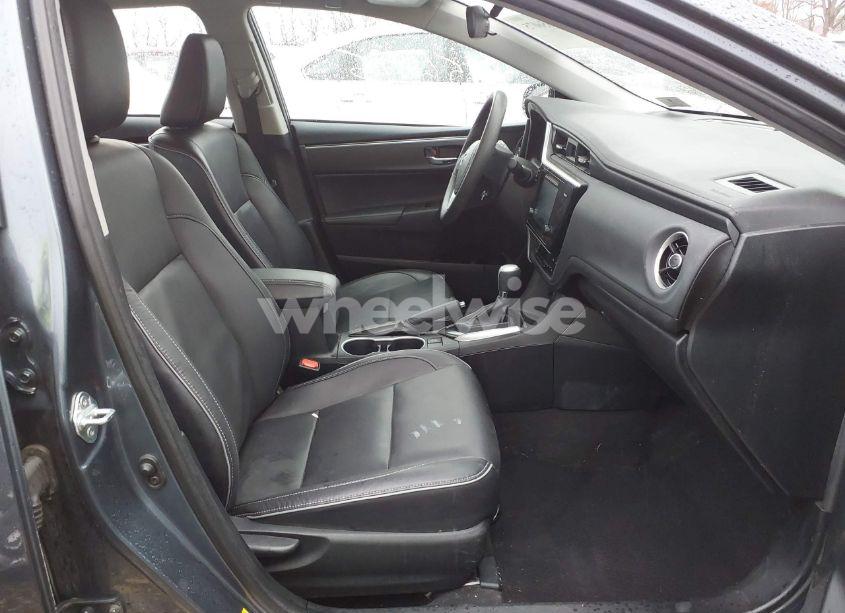 Photo 5 of 2017 Toyota Corolla XLE (VIN 2T1BURHE6HC960216)