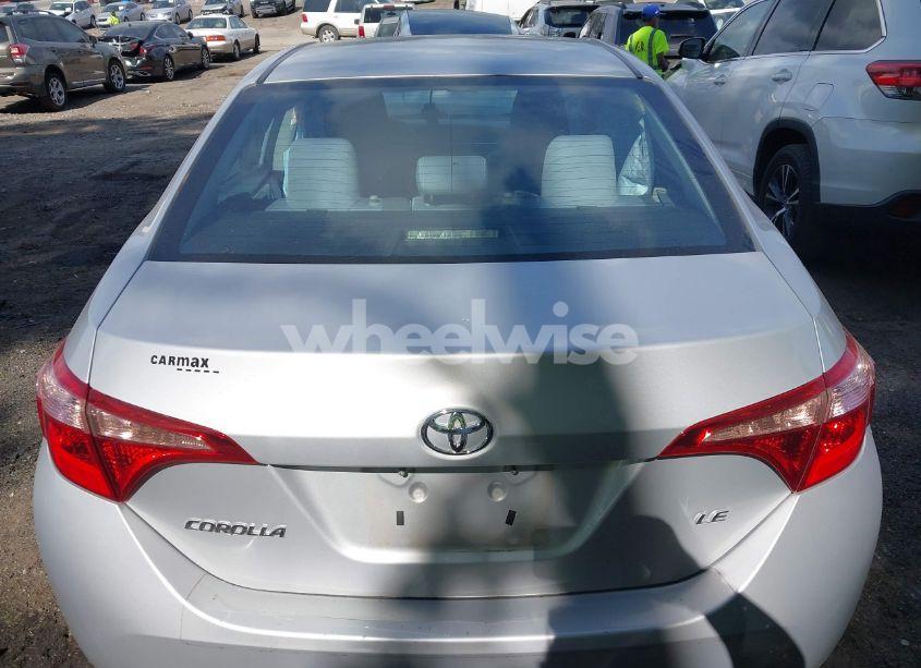 Photo 16 of 2018 Toyota Corolla LE (VIN 2T1BURHE6JC010315)