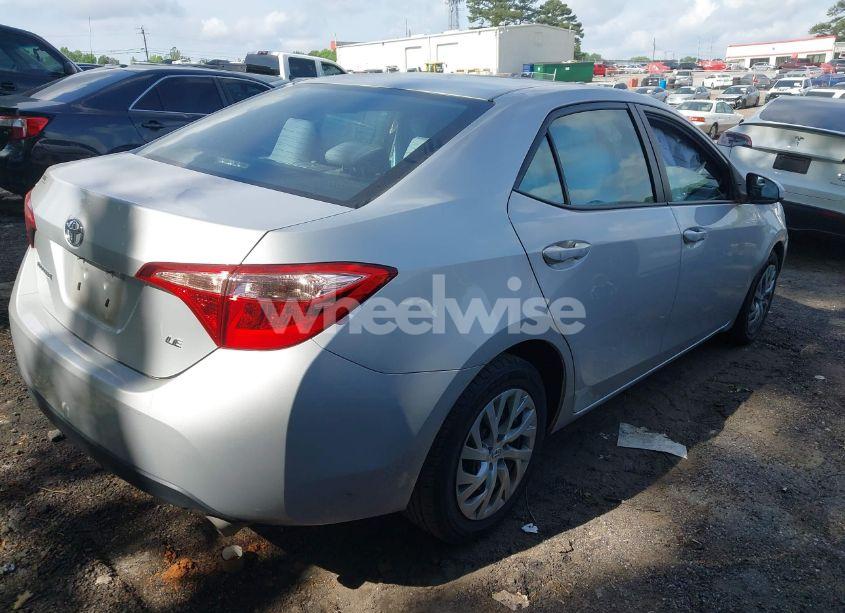Photo 4 of 2018 Toyota Corolla LE (VIN 2T1BURHE6JC010315)