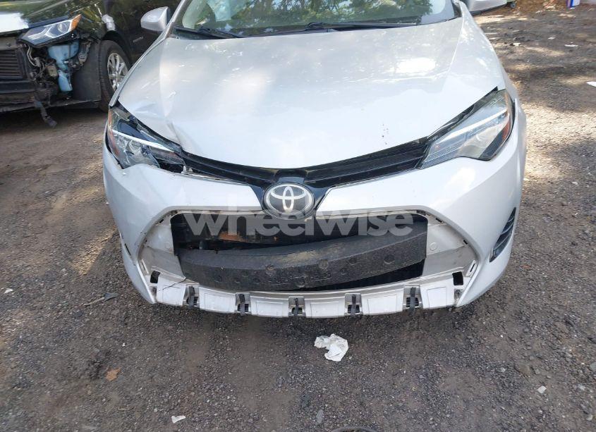 Photo 6 of 2018 Toyota Corolla LE (VIN 2T1BURHE6JC010315)