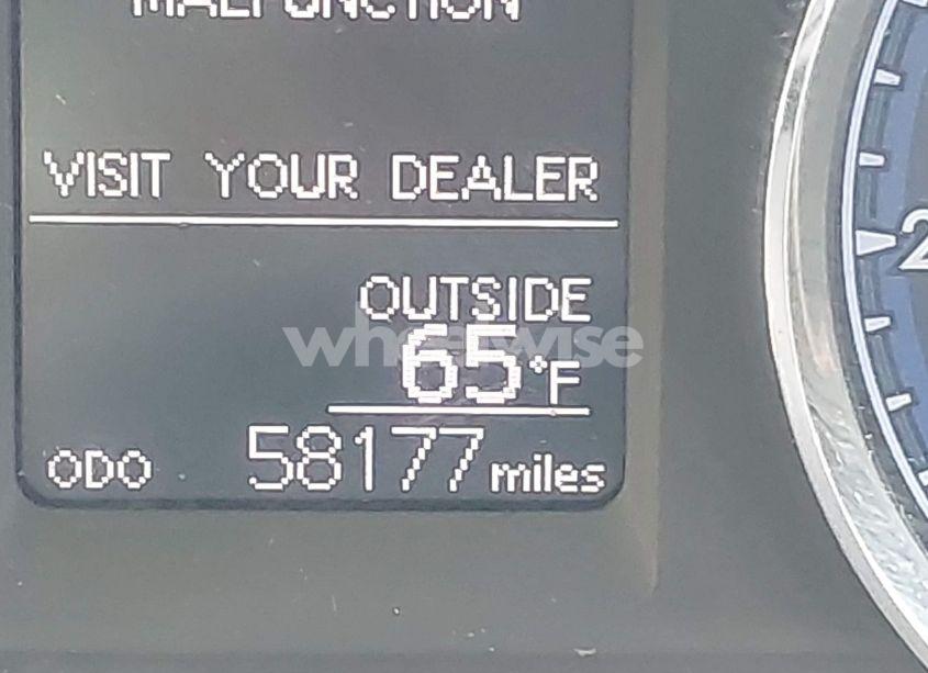 Photo 15 of 2018 Toyota Corolla LE (VIN 2T1BURHE6JC010332)