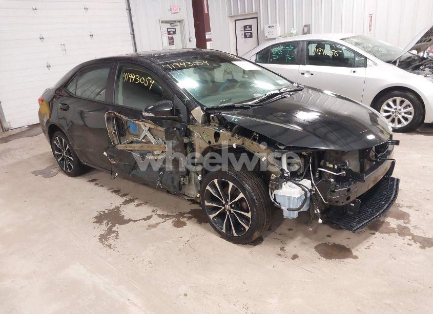 2018 Toyota Corolla SE (VIN 2T1BURHE6JC011920) main photo