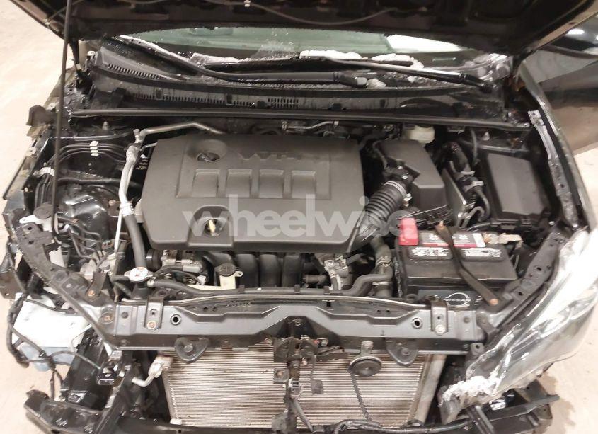 Photo 10 of 2018 Toyota Corolla SE (VIN 2T1BURHE6JC011920)