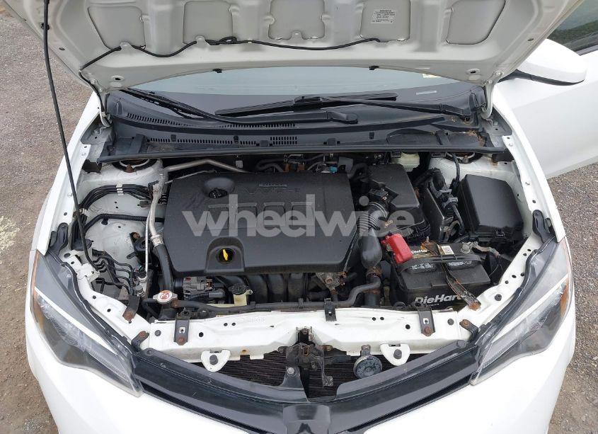 Photo 10 of 2018 Toyota Corolla LE (VIN 2T1BURHE6JC012680)