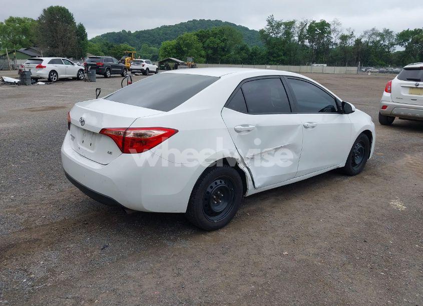 Photo 4 of 2018 Toyota Corolla LE (VIN 2T1BURHE6JC012680)