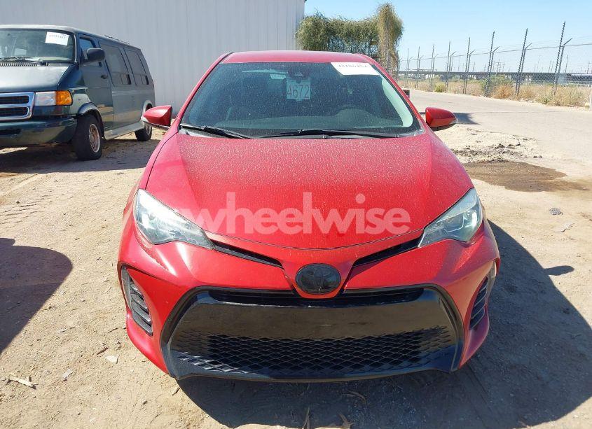Photo 12 of 2018 Toyota Corolla SE (VIN 2T1BURHE6JC017619)