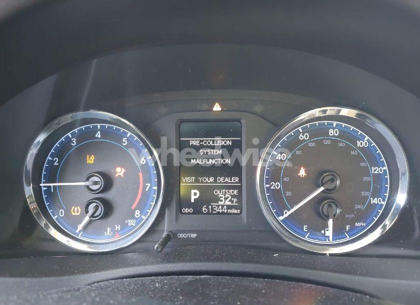 Photo 7 of 2018 Toyota Corolla LE (VIN 2T1BURHE6JC017829)