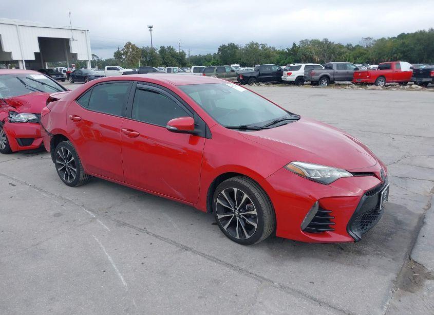2018 Toyota Corolla SE (VIN 2T1BURHE6JC022934) main photo