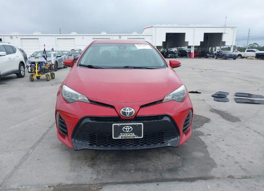 Photo 12 of 2018 Toyota Corolla SE (VIN 2T1BURHE6JC022934)