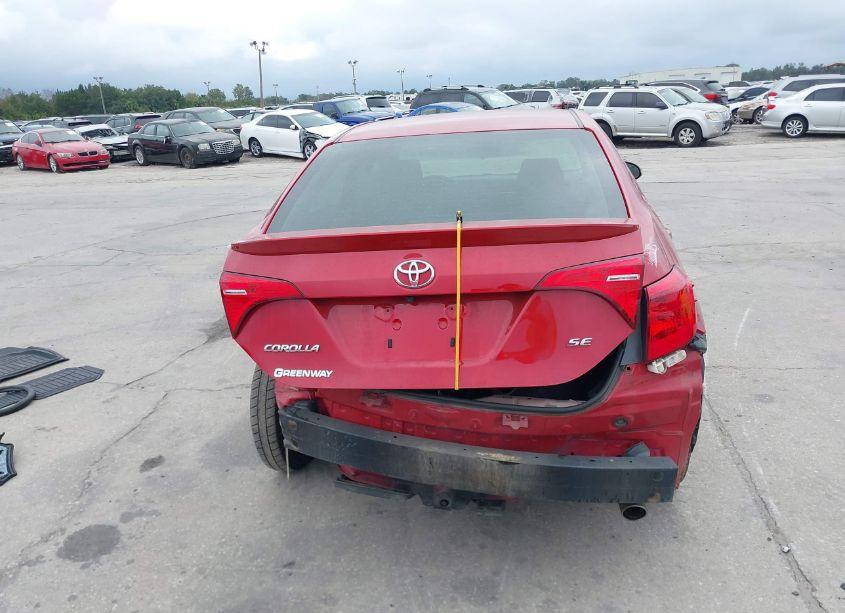 Photo 16 of 2018 Toyota Corolla SE (VIN 2T1BURHE6JC022934)