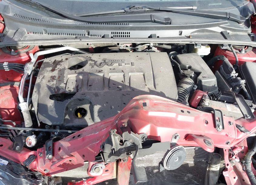 Photo 10 of 2018 Toyota Corolla LE (VIN 2T1BURHE6JC038339)