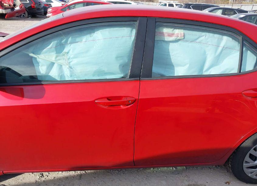 Photo 14 of 2018 Toyota Corolla LE (VIN 2T1BURHE6JC038339)