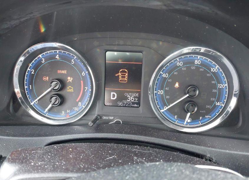 Photo 7 of 2018 Toyota Corolla LE (VIN 2T1BURHE6JC038339)