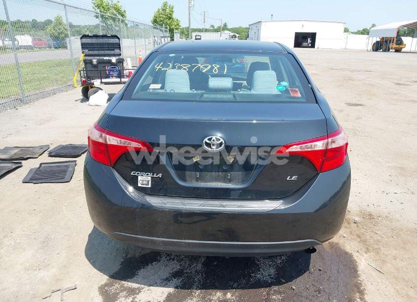 Photo 16 of 2018 Toyota Corolla LE (VIN 2T1BURHE6JC041032)