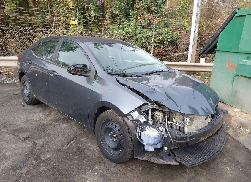 2018 Toyota Corolla LE (VIN 2T1BURHE6JC053343) main photo