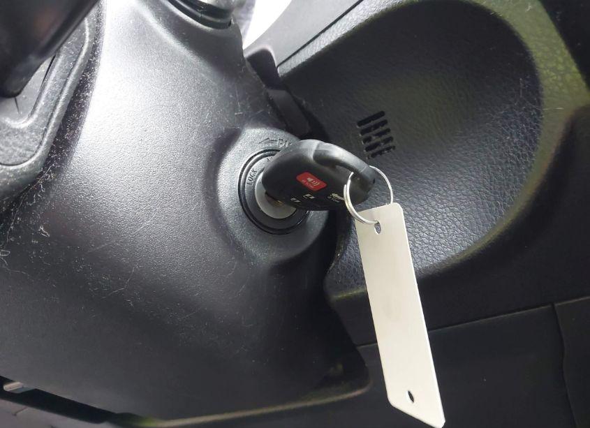 Photo 11 of 2018 Toyota Corolla LE (VIN 2T1BURHE6JC053343)