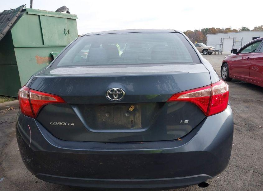 Photo 16 of 2018 Toyota Corolla LE (VIN 2T1BURHE6JC053343)