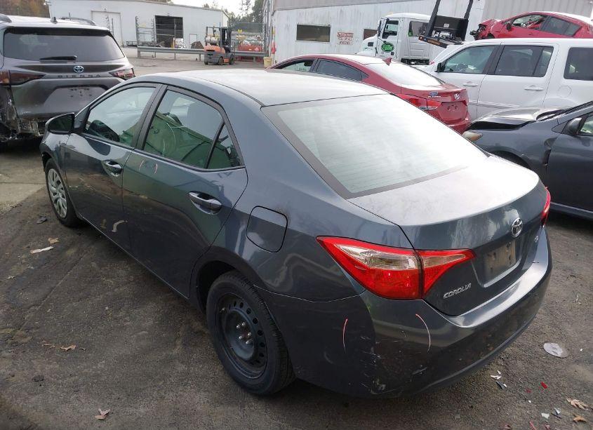 Photo 3 of 2018 Toyota Corolla LE (VIN 2T1BURHE6JC053343)