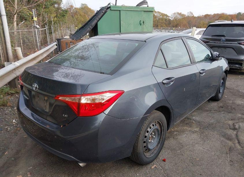 Photo 4 of 2018 Toyota Corolla LE (VIN 2T1BURHE6JC053343)