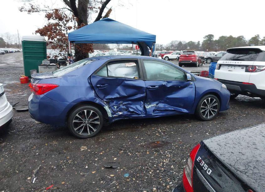 Photo 13 of 2018 Toyota Corolla XSE (VIN 2T1BURHE6JC054136)