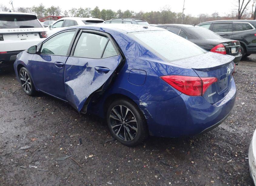 Photo 3 of 2018 Toyota Corolla XSE (VIN 2T1BURHE6JC054136)