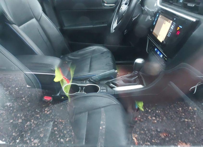 Photo 5 of 2018 Toyota Corolla XSE (VIN 2T1BURHE6JC054136)