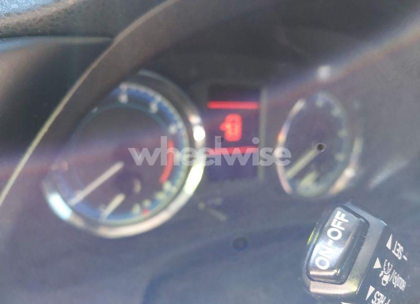 Photo 14 of 2018 Toyota Corolla LE (VIN 2T1BURHE6JC057196)