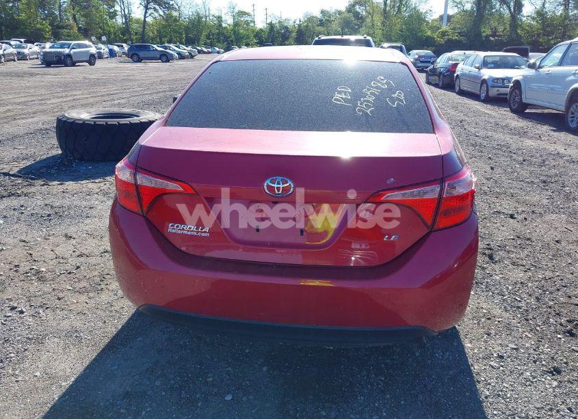 Photo 15 of 2018 Toyota Corolla LE (VIN 2T1BURHE6JC057196)