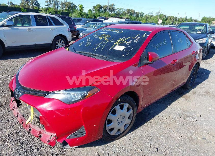 Photo 2 of 2018 Toyota Corolla LE (VIN 2T1BURHE6JC057196)
