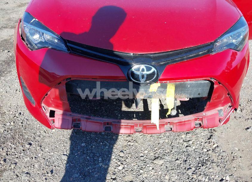 Photo 6 of 2018 Toyota Corolla LE (VIN 2T1BURHE6JC057196)